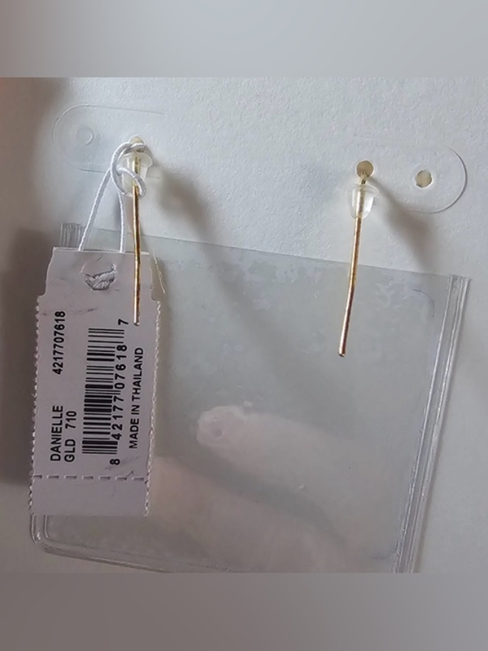 KENDRA SCOTT Danielle Iridescent Pink / Gold Elongated Statement Earrings - Picture 4 of 4